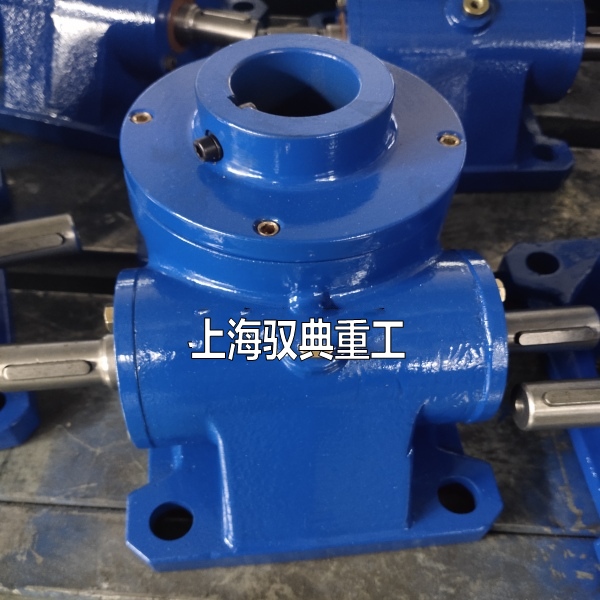 蝸輪絲桿升降機鑄鐵材質(zhì)箱體